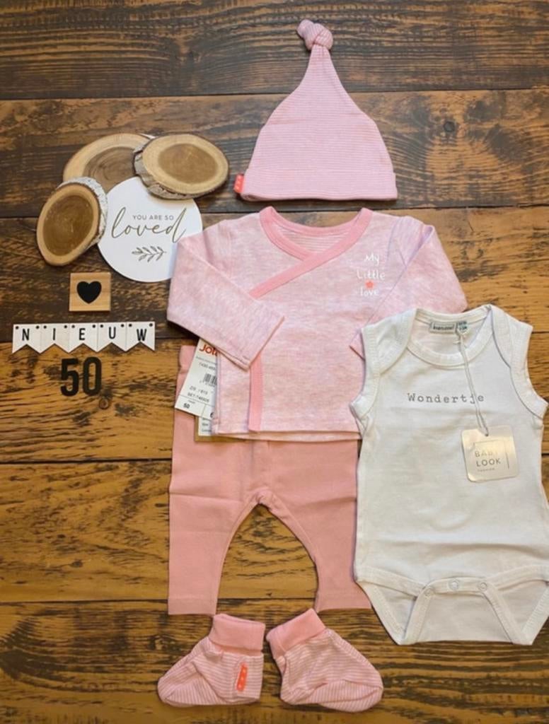 Baby girl setje legging romper shirtje muts slofjes maat 50, Ophalen of Verzenden, Nieuw, Meisje, Setje