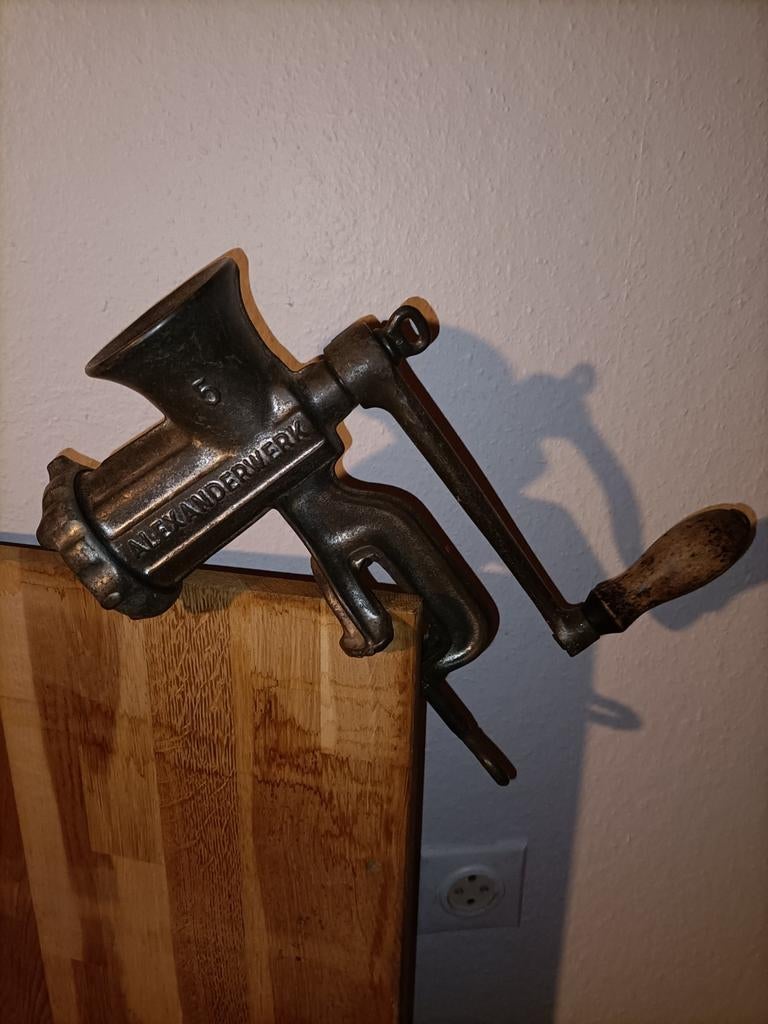 Antieke Alexanderwerk Vleesmolen Nr. 5 zeer goede staat!, Ophalen of Verzenden