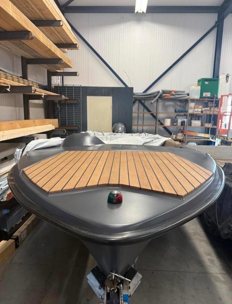 Compleet vernieuwde sloep met pega trailer en 25pk Yamaha, Ophalen, 10 tot 30 pk, Info@tenwolthuis.nl, Zo goed als nieuw