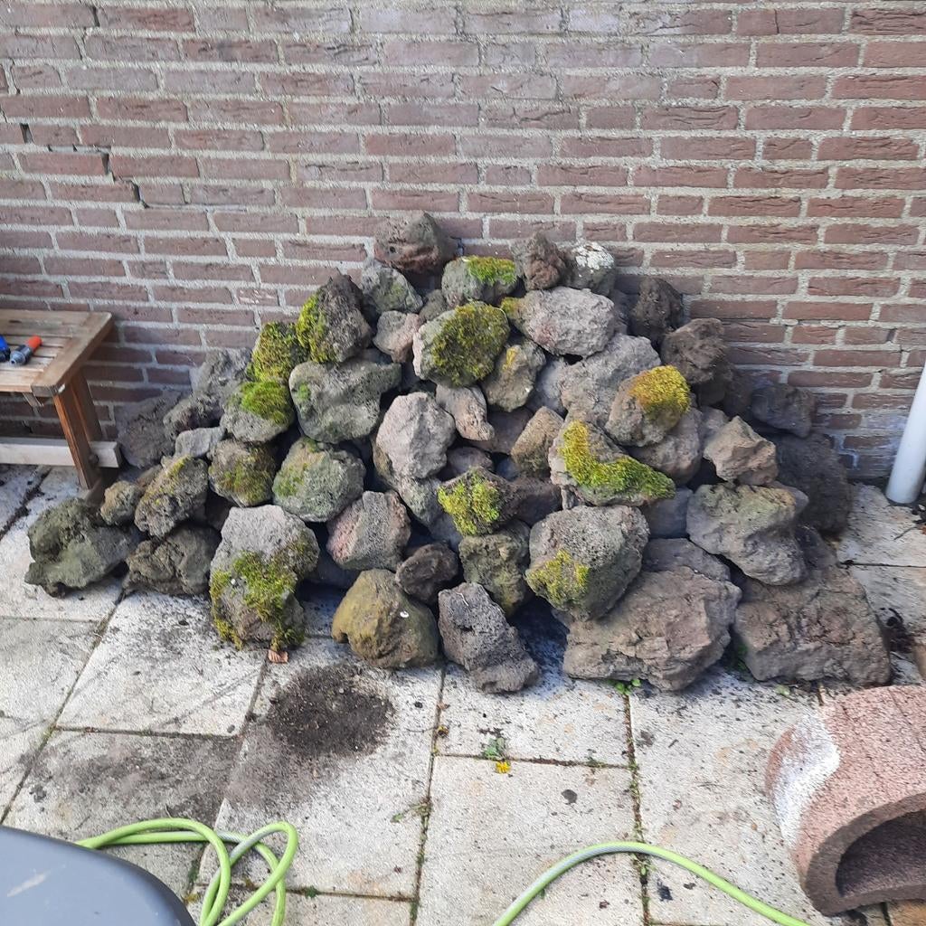 Grote hoeveelheid lavastenen groot en klein, Ophalen, Gebruikt, Lava, Overige typen