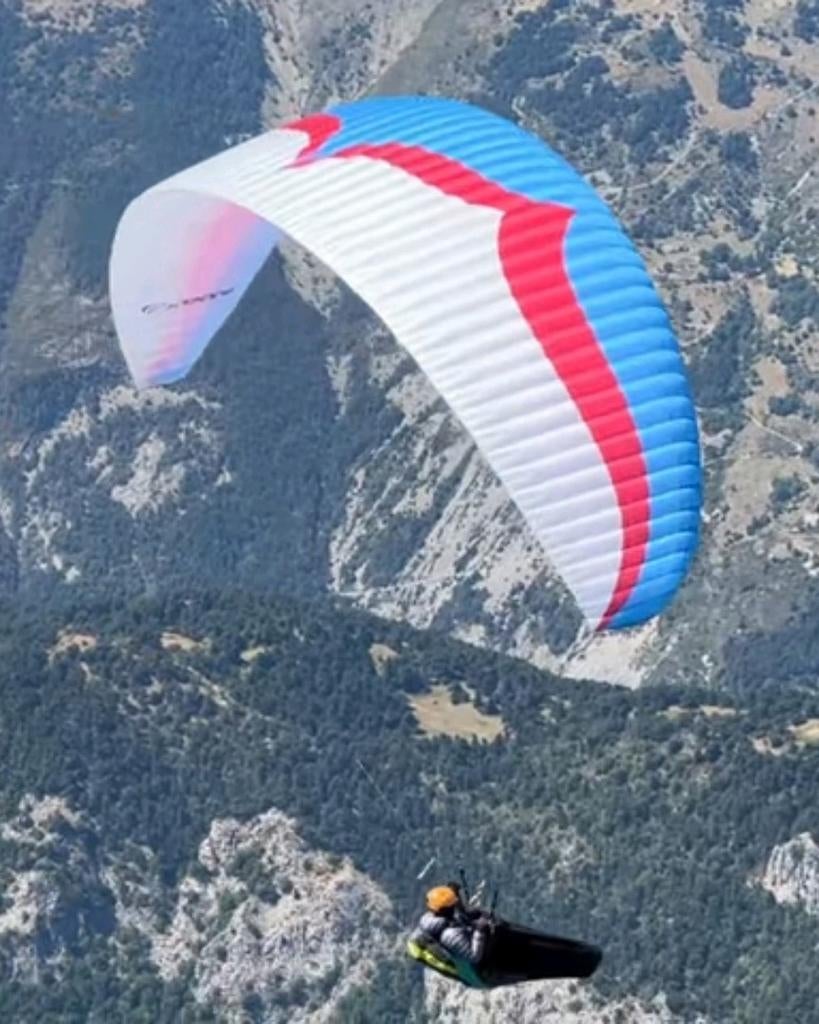 Ozone swift 5 - S, Sport en Fitness, Zweefvliegen en Paragliding, Ophalen of Verzenden, Scherm