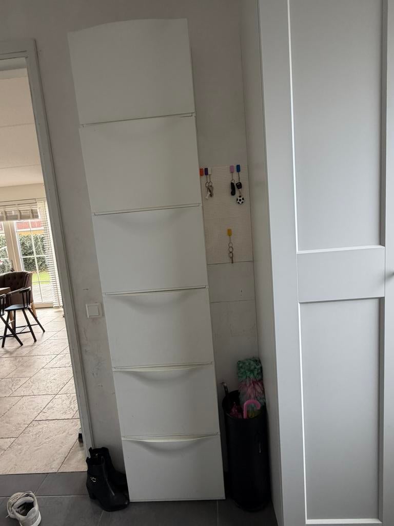 TRONES Schoenenkast/opberger, Ophalen, 50 tot 100 cm, Zo goed als nieuw, Minder dan 100 cm