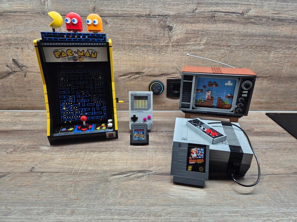 Lego nintendo entertainment system,gameboy en Pac-Man, Ophalen, Lego, Compleet, Zo goed als nieuw