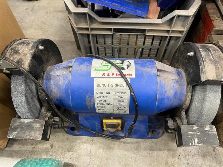 K&P Imports Bench Grinder 900W - Werkbankslijpmachine, Ophalen, Gebruikt, 700 tot 1000 watt, Werkbankslijpmachine