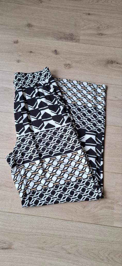 NUKUS Broek Wide Fit Maat S, Zwart, Ophalen of Verzenden, Zo goed als nieuw, NUKUS