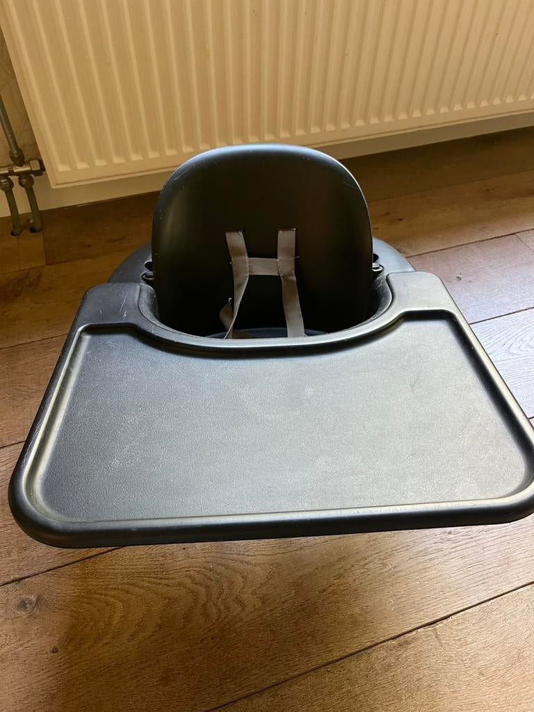 Stokke Steps babyinzet met tray (2x beschikbaar), Ophalen, Gebruikt, Meegroeistoel, Gordel(s)
