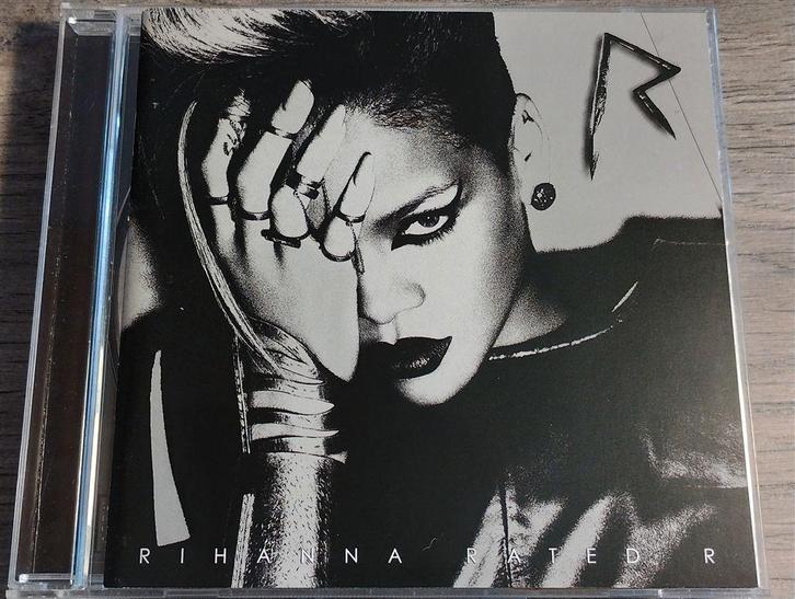 Rihanna - Rated R, Cd's en Dvd's, Cd's | Pop, Zo goed als nieuw, 1960 tot 1980, Ophalen of Verzenden