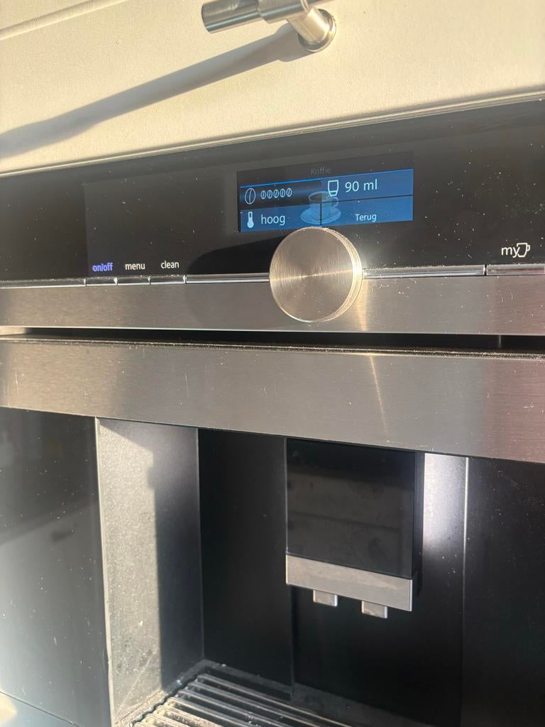 Siemens CT636LES1/05 Inbouw Koffiemachine - Zo goed als nieu, Afneembaar waterreservoir, 10 kopjes of meer, Koffiemachine, Zo goed als nieuw
