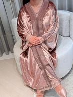 Nieuwe twee delige abaya, Maat 38/40 (M), Overige typen, Ophalen of Verzenden, Zo goed als nieuw