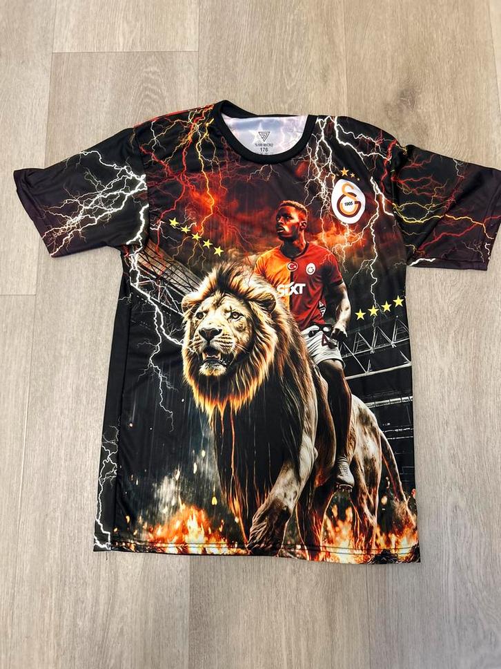 Galatasaray Voetbalshirt met Osimhen 45 Print, Kleding | Heren, Sportkleding, Nieuw, Voetbal, Overige maten, Zwart, Ophalen of Verzenden