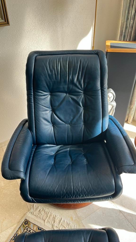 Ekornes Stressless Relaxfauteuil blauw leer + voetenbank, Ophalen, Gebruikt, 75 tot 100 cm, Leer
