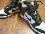 NIKE DUNKS SCHOENEN, Nike, Ophalen of Verzenden, Sneakers of Gympen, Zo goed als nieuw