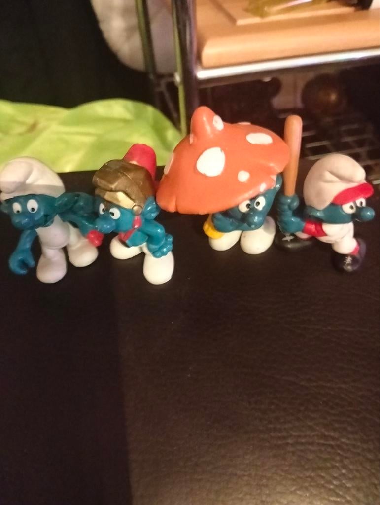 Vintage smurfen  4 maal., Verzamelen, Smurfen, Ophalen of Verzenden, Zo goed als nieuw, Verschillende Smurfen