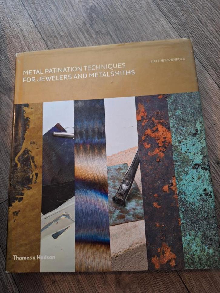Metal Patination Techniques Engels, Boeken, Hobby en Vrije tijd, Zo goed als nieuw, Sieraden maken, Ophalen of Verzenden