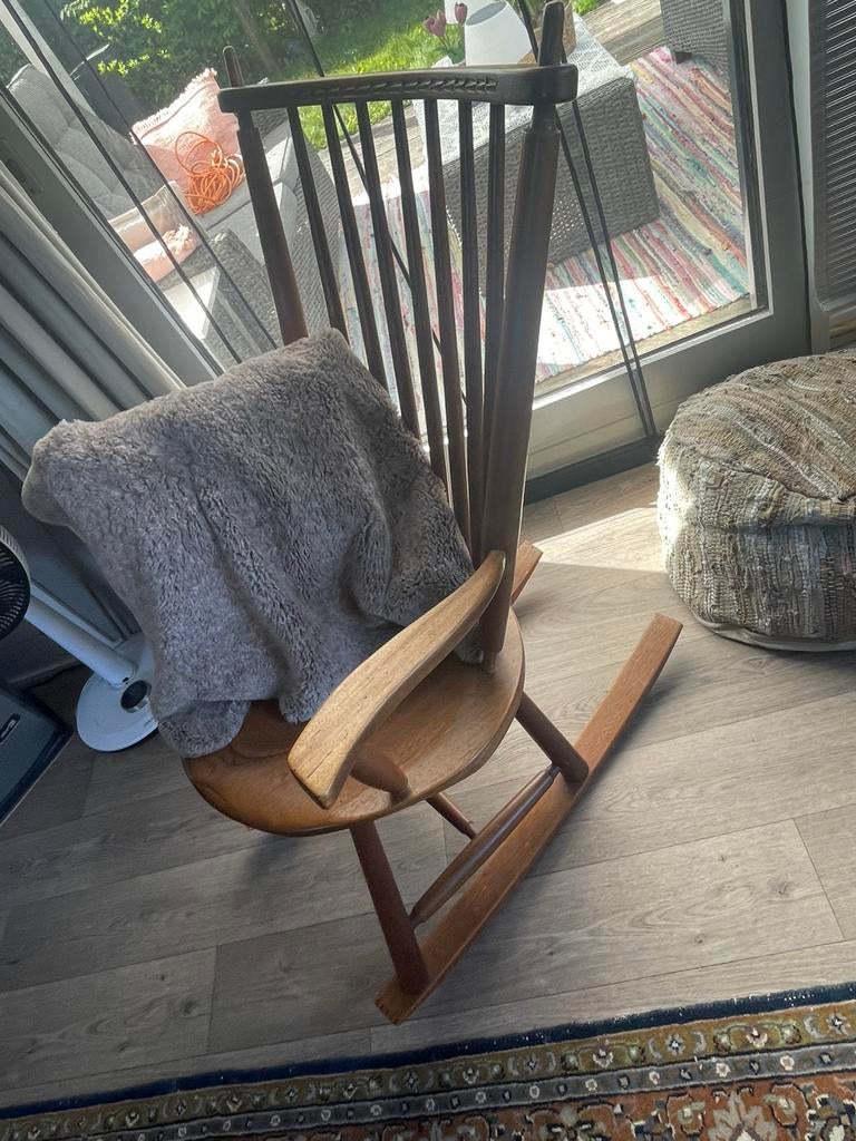 Vintage schommelstoel, Huis en Inrichting, Stoelen, Ophalen, Gebruikt, Eén