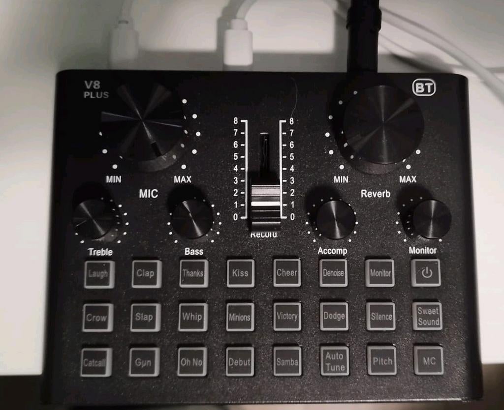 Geluid kaart v8 pro, Computers en Software, Ophalen, Zo goed als nieuw, Extern, V8 plus geluid kaart