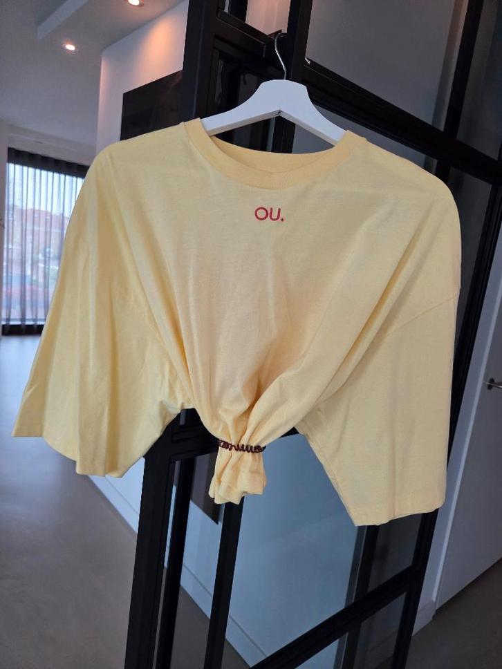 T shirt van het merk OU. nieuw, Kleding | Dames, T-shirts, Nieuw, Maat 46/48 (XL) of groter, Geel, Korte mouw, Ophalen of Verzenden