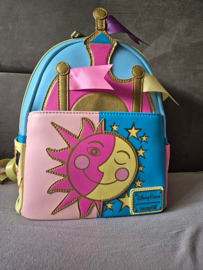 Loungefly Disney It's a small world rugtas, Verzamelen, Disney, Ophalen, Zo goed als nieuw