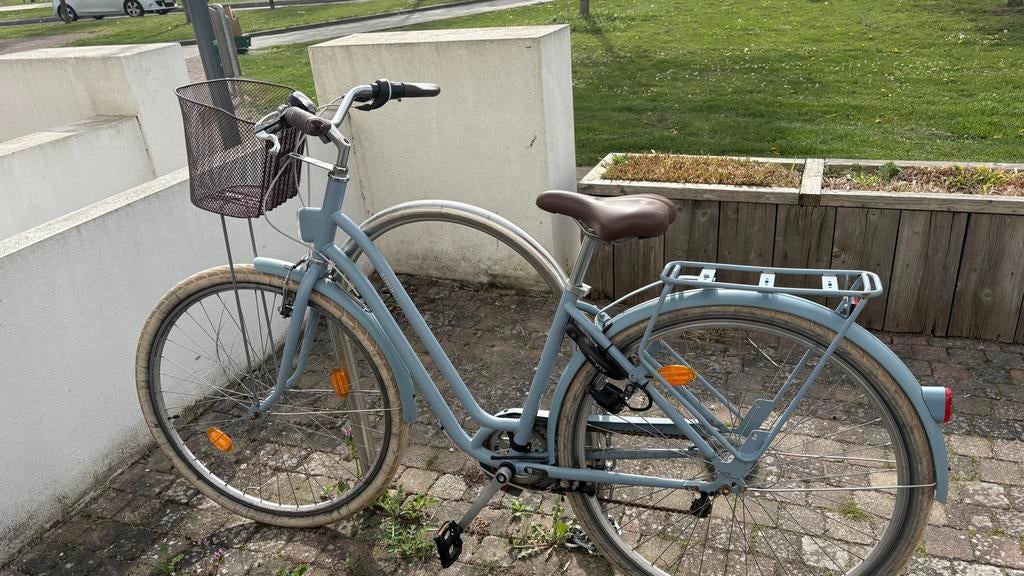 Nette damesfiets met mandje en bagagedrager, Fietsen en Brommers, Fietsen | Dames | Damesfietsen, Velgrem, 50 tot 53 cm, Ophalen