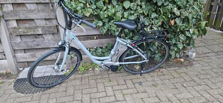 Kalkhoff e-bike met accu en lader, Fietsen en Brommers, Elektrische fietsen, Zo goed als nieuw, Overige merken, 47 tot 51 cm, Ophalen of Verzenden