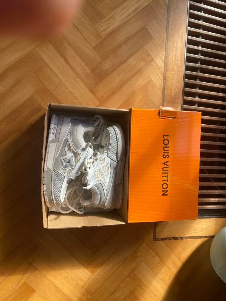 Louis Vuitton sneakers, Kleding | Dames, Schoenen, Verzenden, Zo goed als nieuw, Wit, Sneakers of Gympen