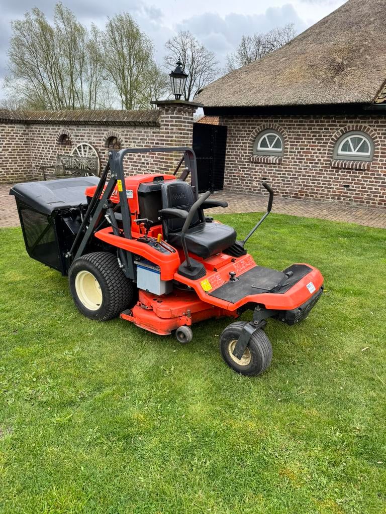 Kubota GZD 21 zero turn grasmaaier, Ophalen of Verzenden, Zo goed als nieuw, Opvangbak, 120 cm of meer