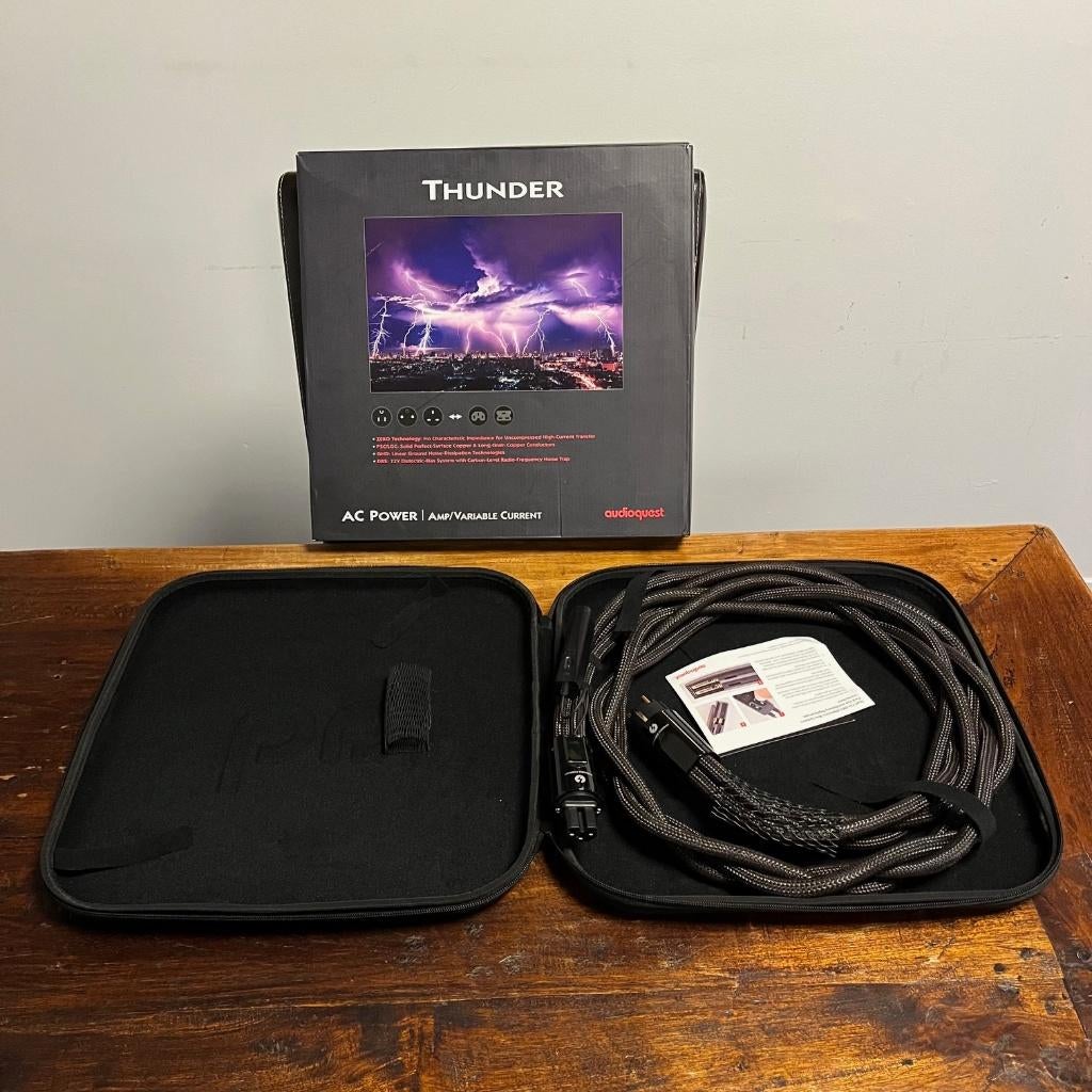 Audioquest Thunder 2m netsnoer/powercord (occasion), Audio, Tv en Foto, Audiokabels en Televisiekabels, Audioquest, -, -, Ophalen of Verzenden