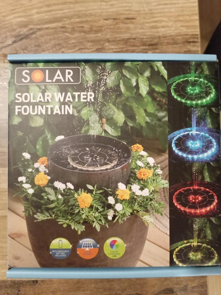 Solar Fountain, Tuin en Terras, Kunststof, Minder dan 50 watt, Accu, Nieuw