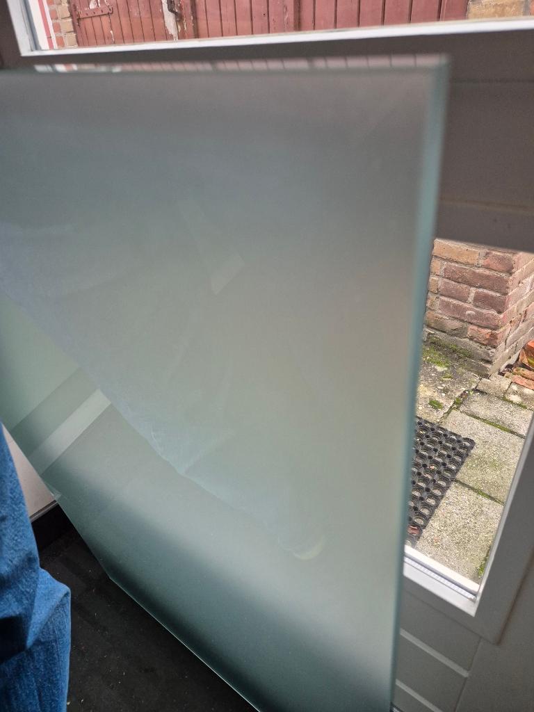 3 mooie Glazen schappen/geslepen glasplaten, mat aan 1 zijde, Ophalen, 50 tot 100 cm, Minder dan 100 cm, 25 tot 50 cm