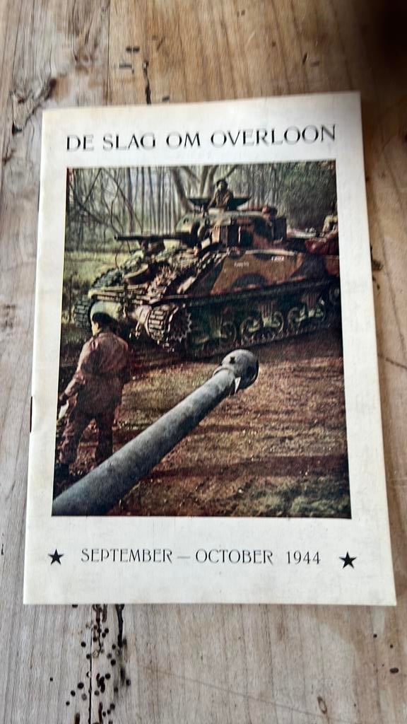 Overloon september-1944, Ophalen of Verzenden, Landmacht, Nederland, Boek of Tijdschrift
