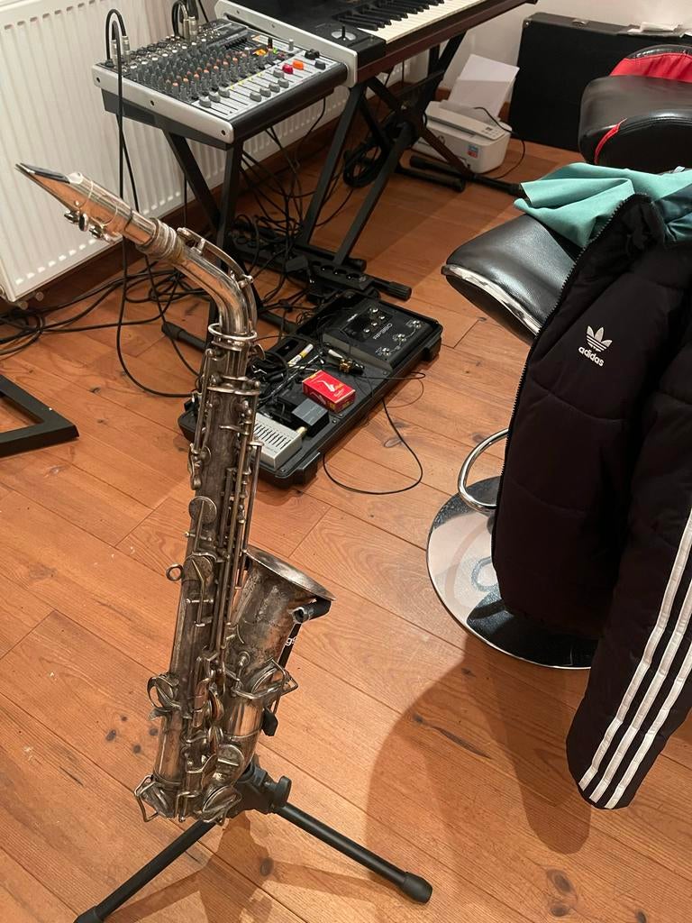Zilverkleurige altsaxofoon, Muziek en Instrumenten, Blaasinstrumenten | Saxofoons, Ophalen of Verzenden, Gebruikt, Alt