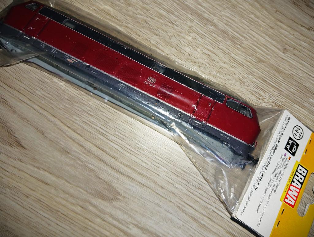 BRAWA 41162/63/61218/x metalen bovenbouiw van BR 216 118-0,, Overige merken, Locomotief, Gelijkstroom of Wisselstroom, Nieuw