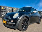 Mini 1.6 16V Cooper 2003 Zwart, Auto's, Mini, Zwart, 4 cilinders, 4 stoelen, Zwart