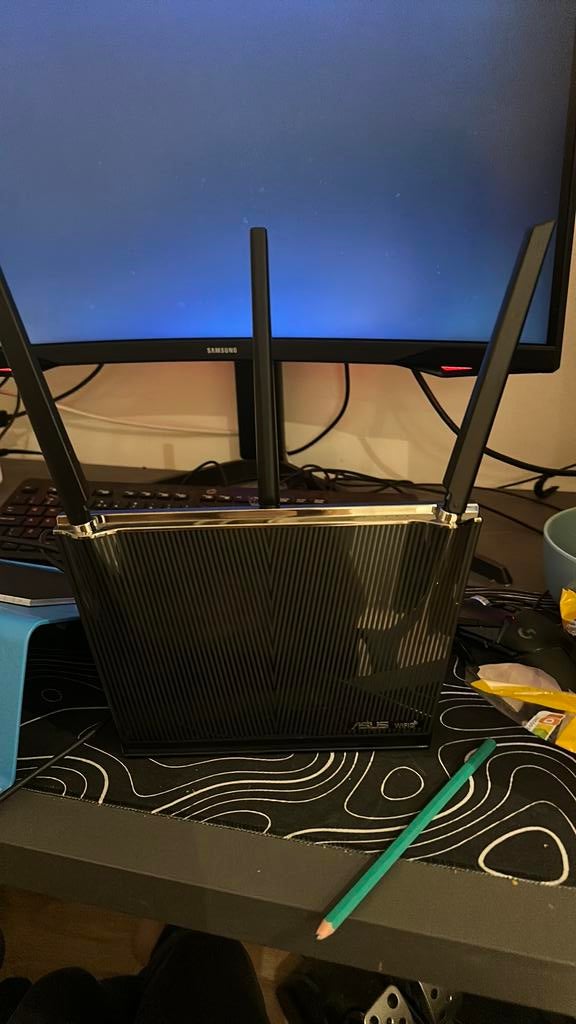 ASUS RT-AX68U WiFi 6 Router 3 antennes Volledig werkend, Ophalen of Verzenden, Zo goed als nieuw