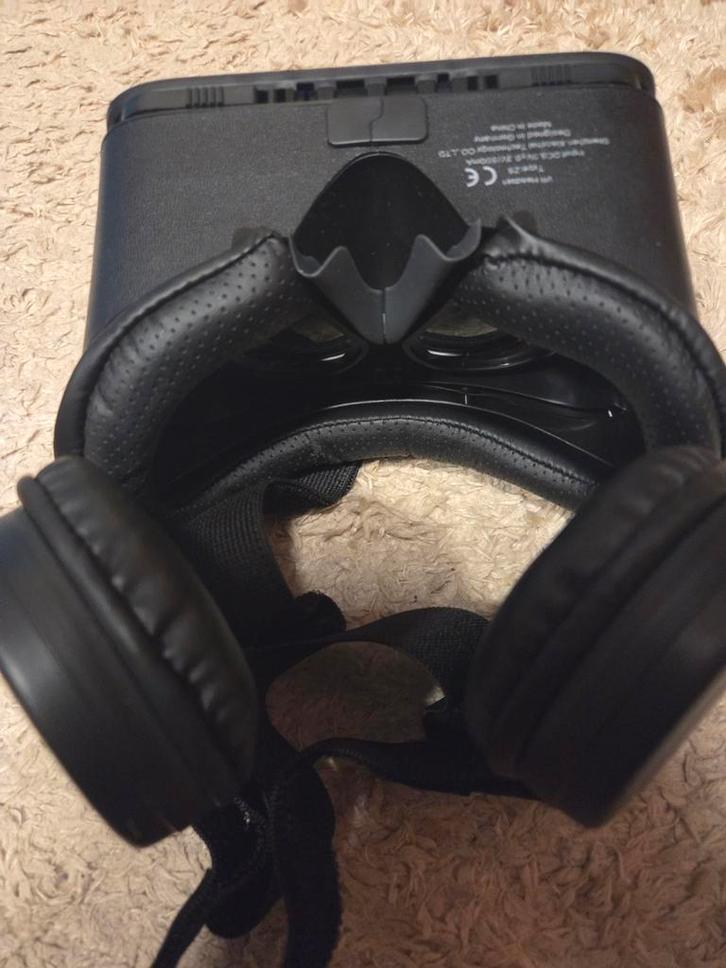 VR Headset met ingebouwde koptelefoon, Spelcomputers en Games, Virtual Reality, Zo goed als nieuw, Telefoon, VR-bril, Ophalen of Verzenden