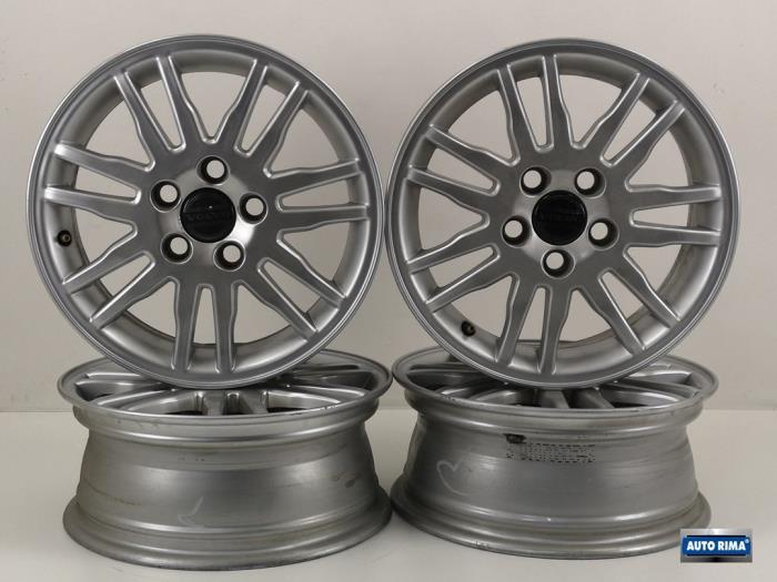 Sportvelgen Set van een Volvo S40, Auto-onderdelen, Banden en Velgen, Gebruikt, -, -, Ophalen of Verzenden