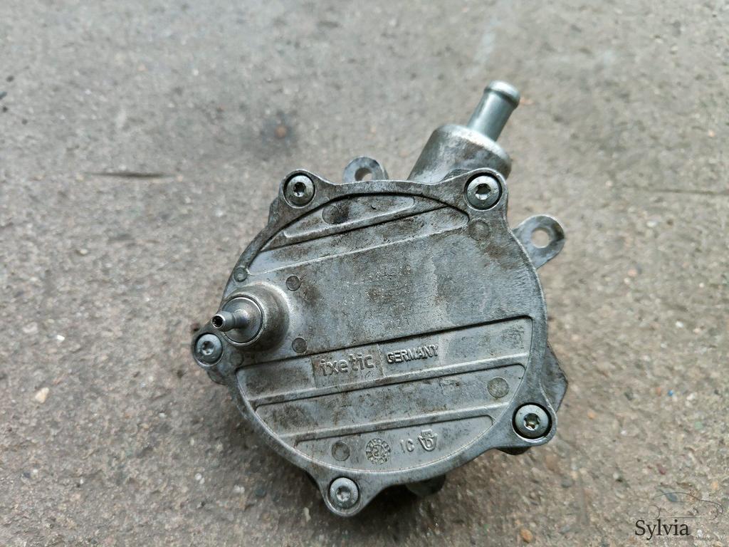 Vacuumpomp BMW  5 /  6 / 7 / X5 serie E6x  E7x E53 E70 N62 4, Gebruikt, -, -, Ophalen of Verzenden