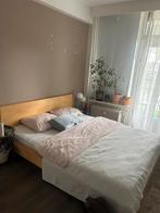 Bed and Mattress. 180x200 cm. Wood. Very Good condition