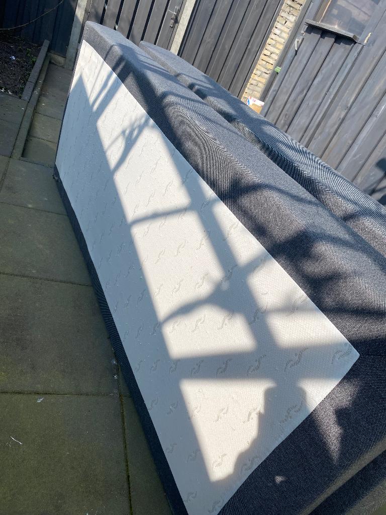 Matrassen, Ophalen, 90 cm, Eenpersoons, Zo goed als nieuw
