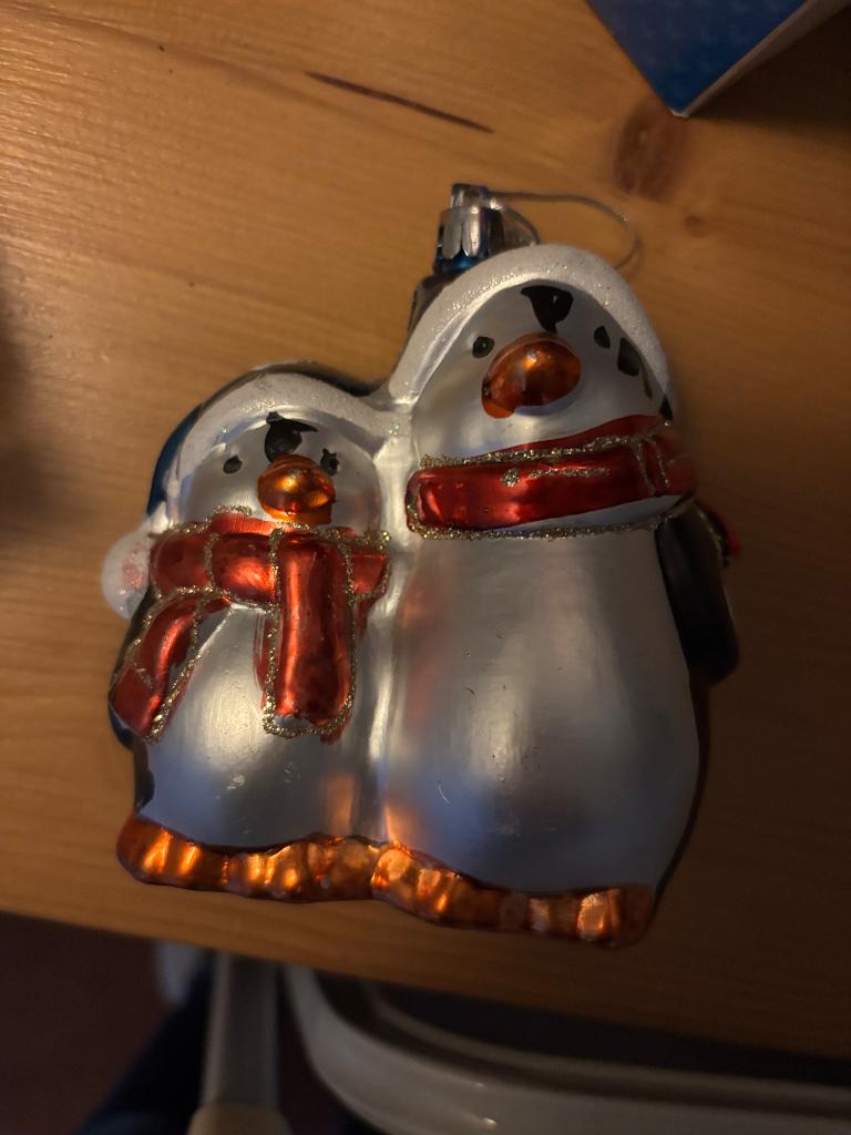 Kerst boom hanger met pinguïns glas, Diversen, Kerst, Ophalen, Gebruikt