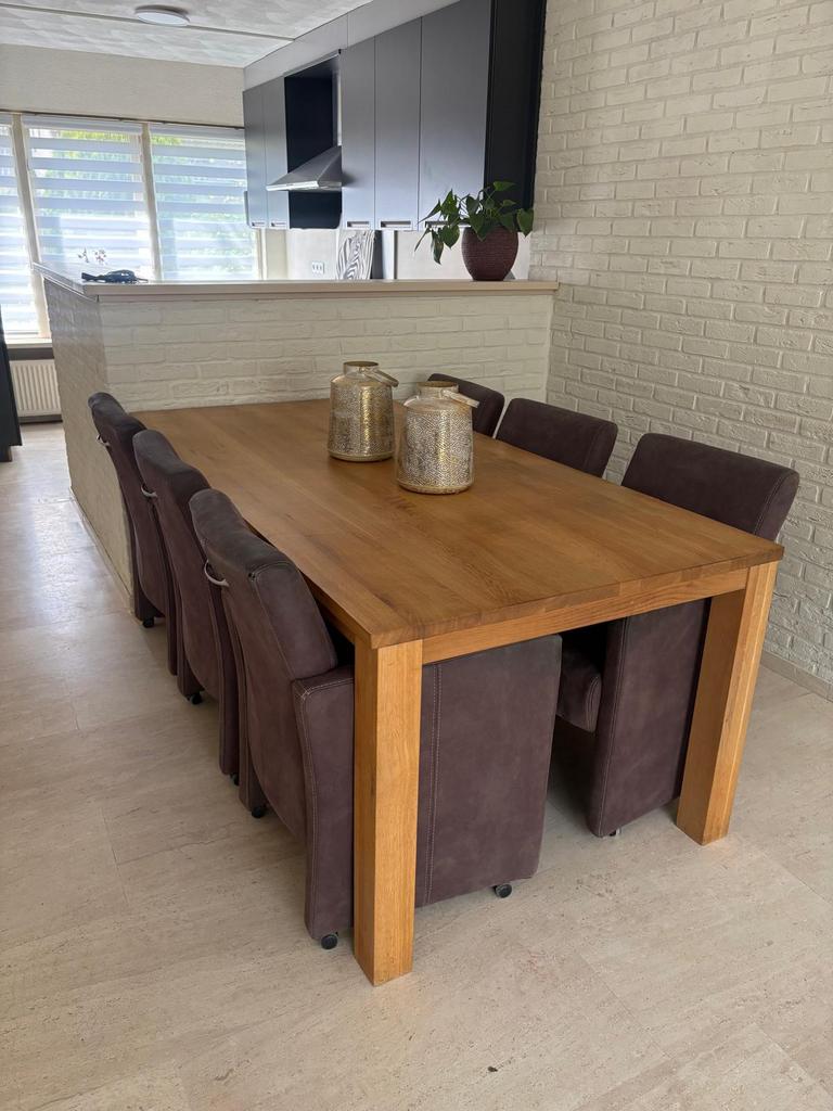 Eettafel met 6 stoelen op wieltjes, Ophalen, Zo goed als nieuw, 4 tot 6 stoelen
