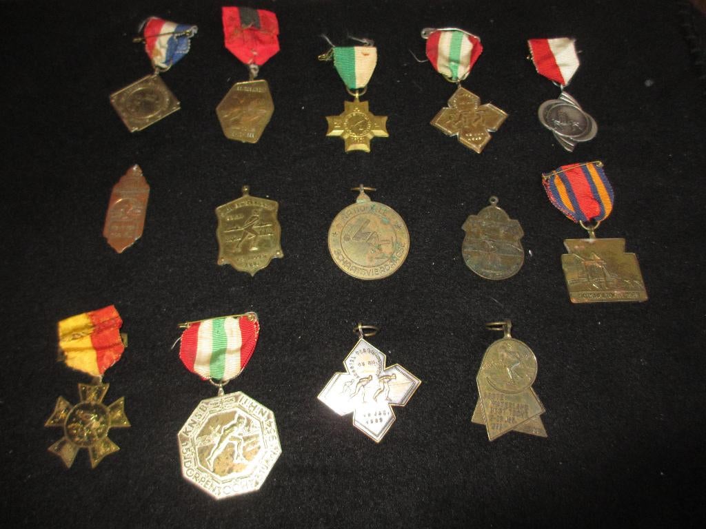 Vintage schaats medailles waaronder zeer oude en unieke!, Postzegels en Munten, Penningen en Medailles, Overige materialen, Nederland