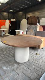 Eettafel rond 125 x 73 cm betoncire poot fineer eiken blad, Huis en Inrichting, Tafels | Eettafels, Ophalen, Japandi, Overige materialen