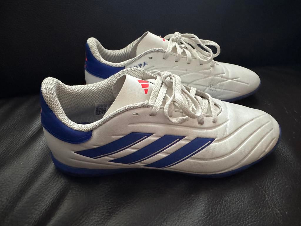 Adidas copa zaalschoenen  maat 42  UK 8 zeer goede staat, Schoenen, Zo goed als nieuw, Maat M, Ophalen of Verzenden