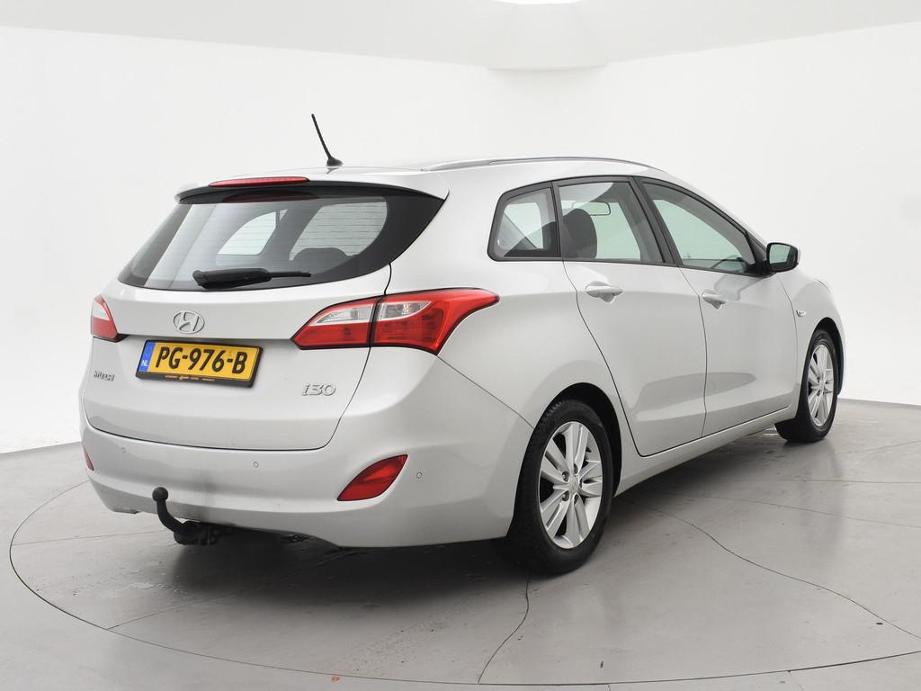 Hyundai i30 Wagon 1.6 GDi 135 PK BUSINESS EDITION + TREKHAAK, Auto's, Voorwielaandrijving, 135 pk, Gebruikt, 4 cilinders