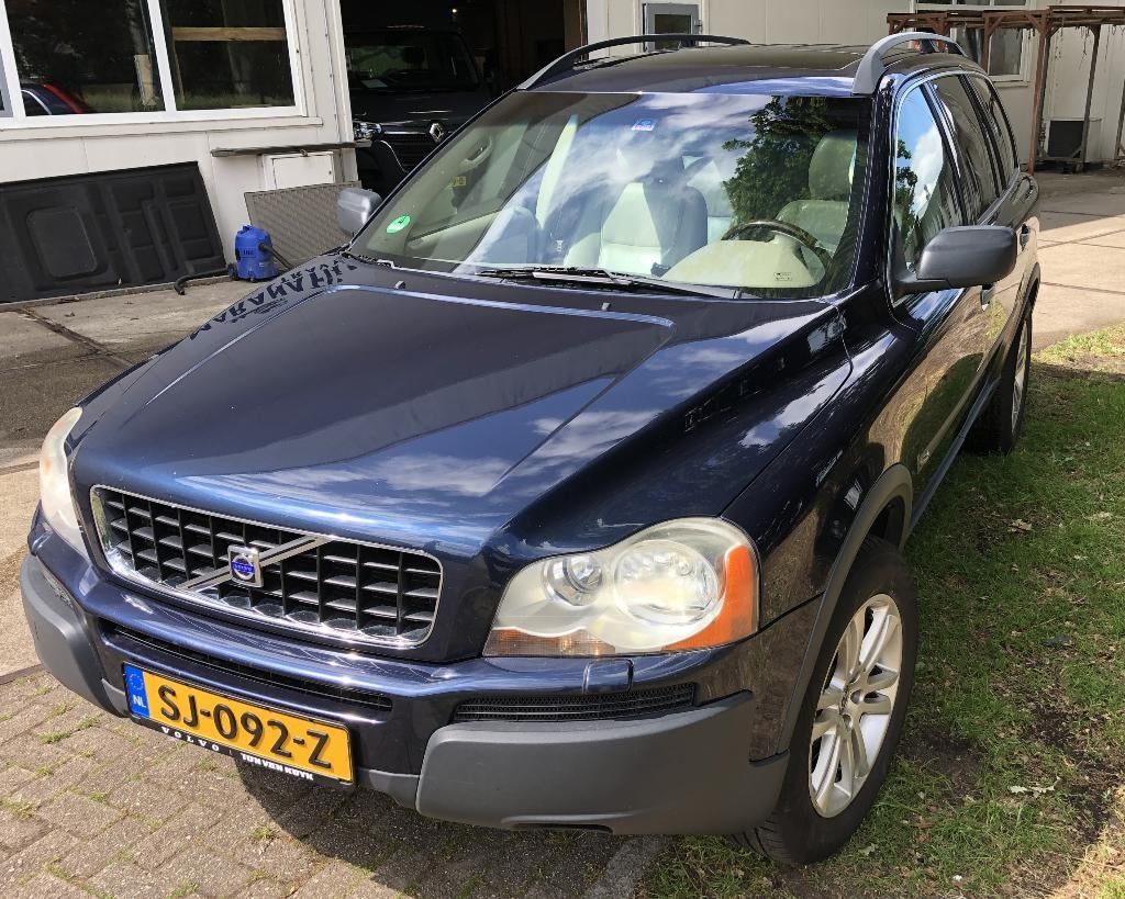 Mooie Volvo XC90 2.5 T Geartronic 2003 Blauw, Auto's, Beige, Blauw, 7 stoelen, 2521 cc