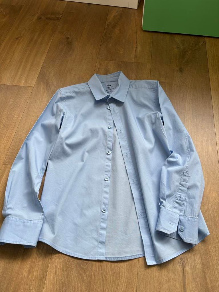 WE Jongens overhemd lichtblauw maat 122/128 zo goed als nieu, Kinderen en Baby's, Kinderkleding | Maat 122, Ophalen of Verzenden