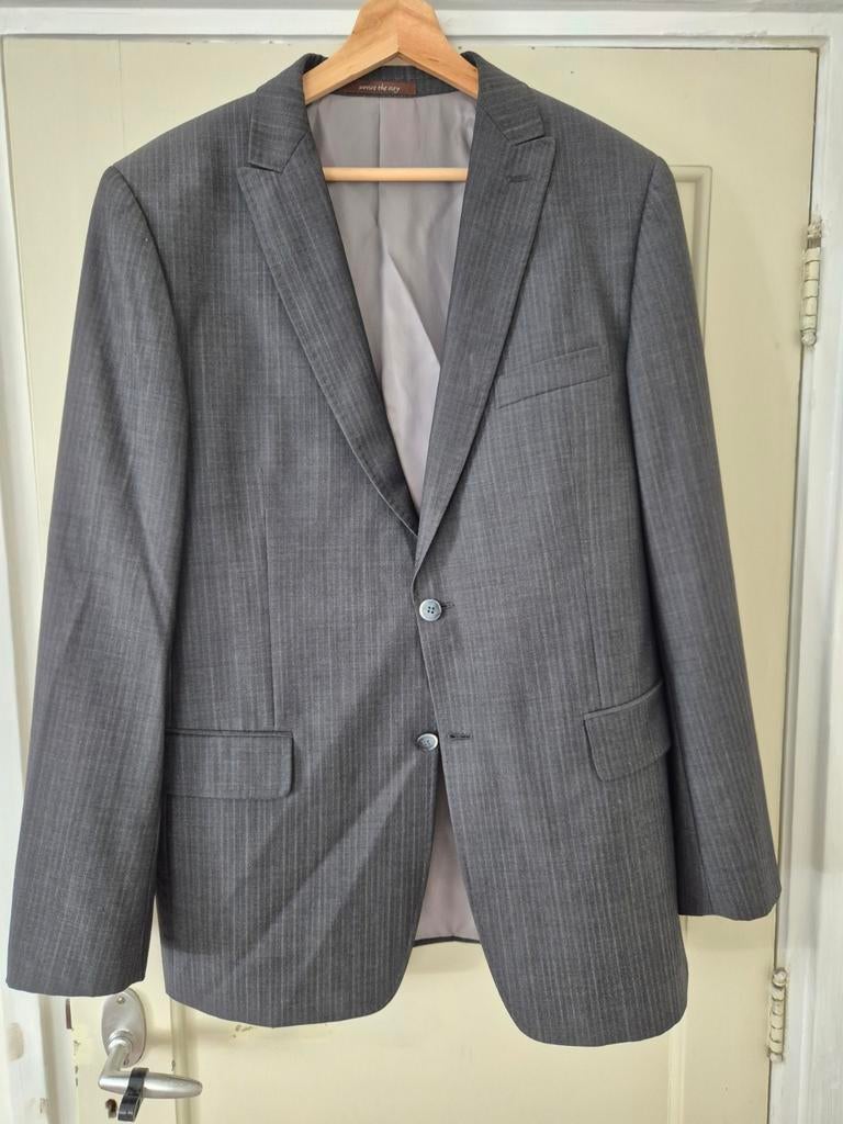 Grijs colbert met klein streepje maat 106 van Nils. 106 is e, Kleding | Heren, Kostuums en Colberts, Zo goed als nieuw, Overige maten