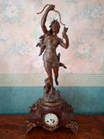 Antieke Pendule Klok met Bronzen Beeld van Diana, Ophalen of Verzenden