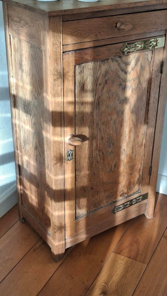 Kastje, Antiek en Kunst, Ophalen